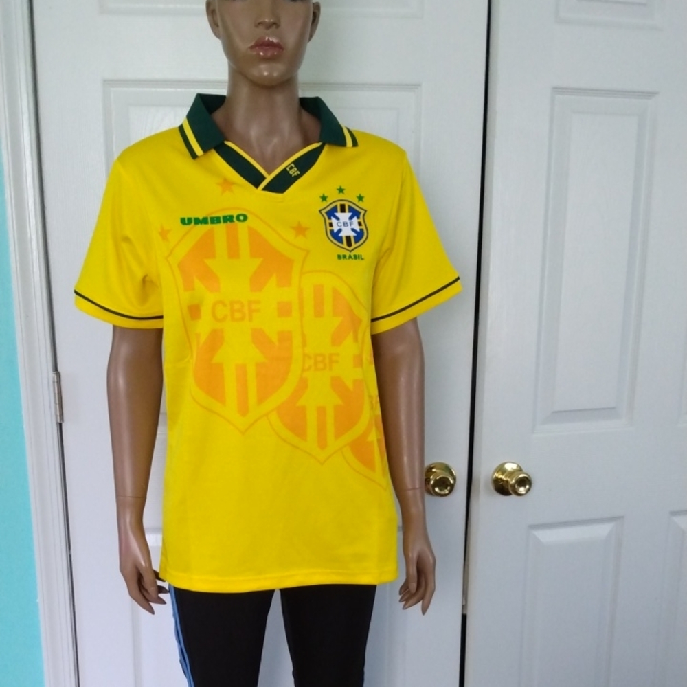 NWT Umbro Futbol Soccer Jersey CBF Brasil Men's Small